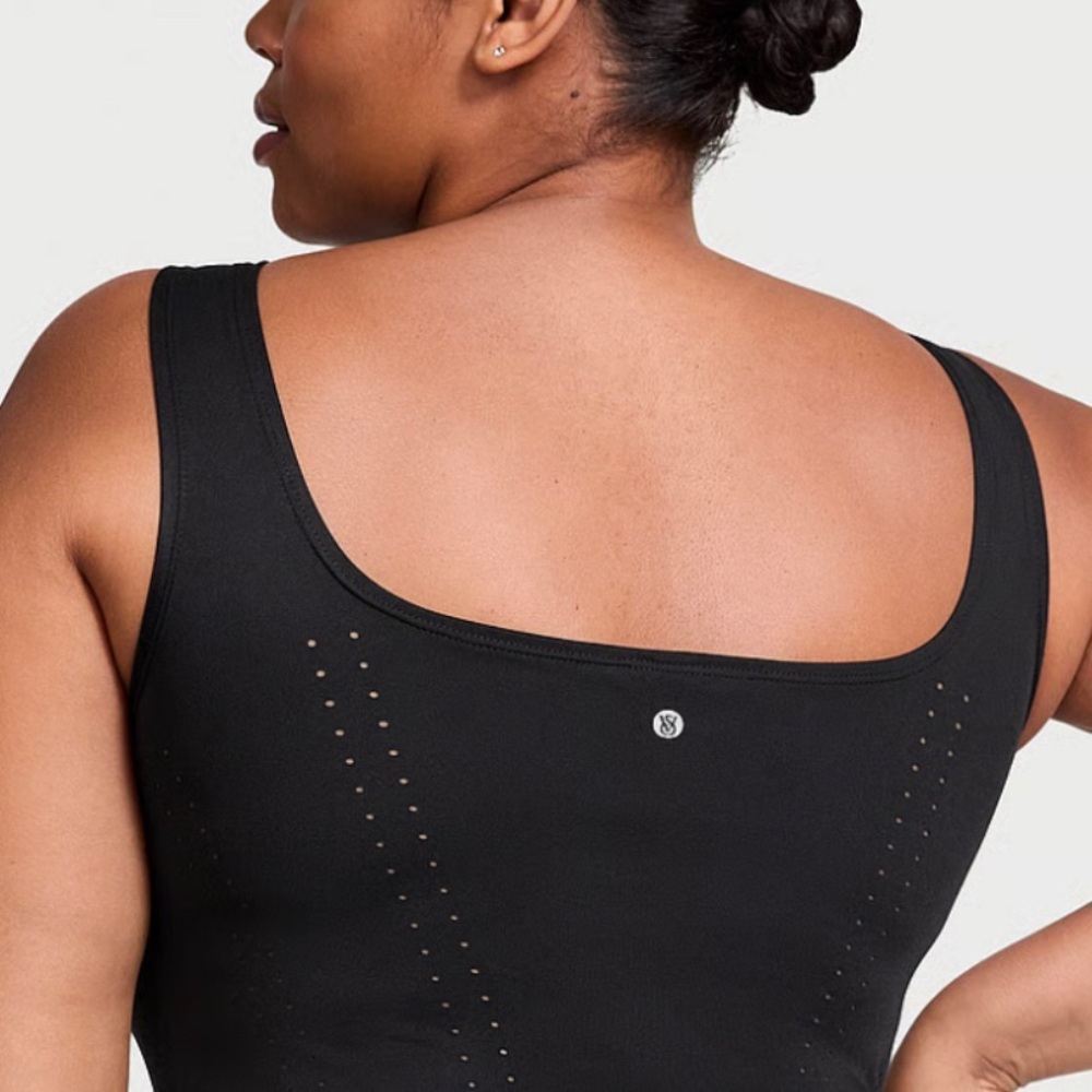 Victoria Secret XL Women’s Black Scoop-Back Support Tank nwt